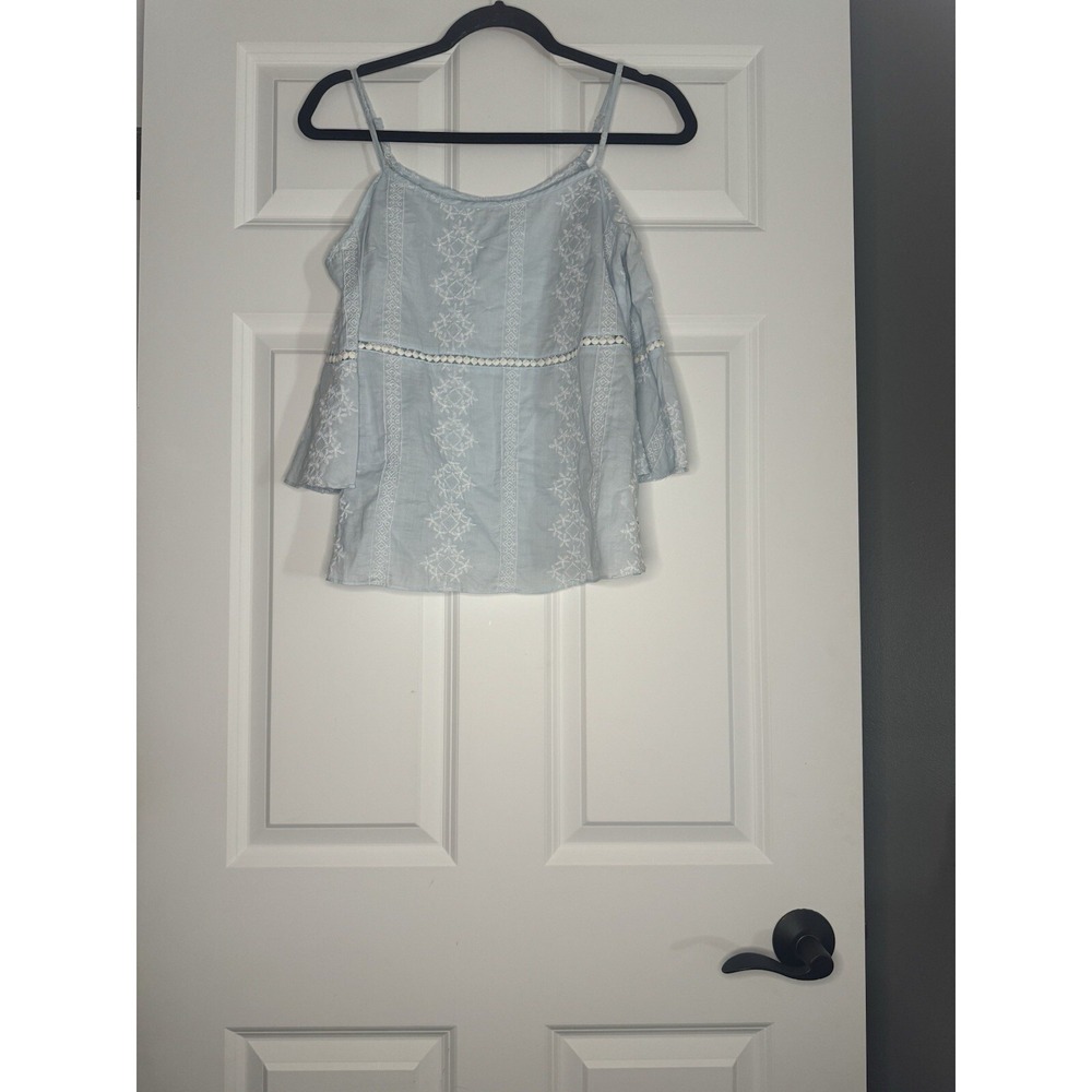 Do Be Cold Shoulder Embroidered Top With Lace Trim Detail Small